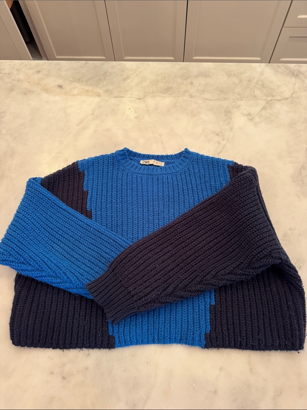 Zara Women Blue & Navy Colorblock Crewneck Sweater